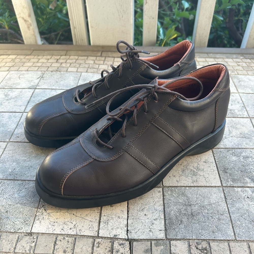 Coach Men's Brown Leather Shoes sz 10 excellent condition